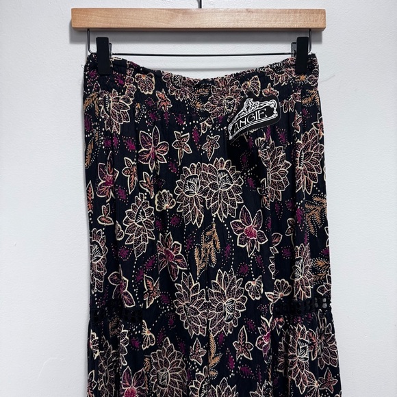Angie Women's Wide Leg Pants with Lace Inserts Size Medium NWT Brand New - Picture 5 of 15